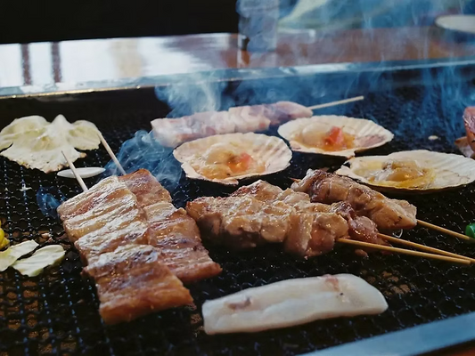 Griddle-vs.-Grill-Which-One-is-Right-for-Your-BBQ-Setup  Mathews BBQ Supply