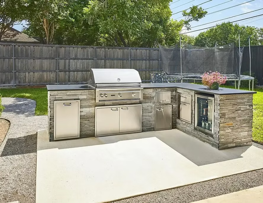 Planning-an-Outdoor-Kitchen-Ask-These-10-Questions-First-From-a-BBQ-Pro-s-POV  Mathews BBQ Supply