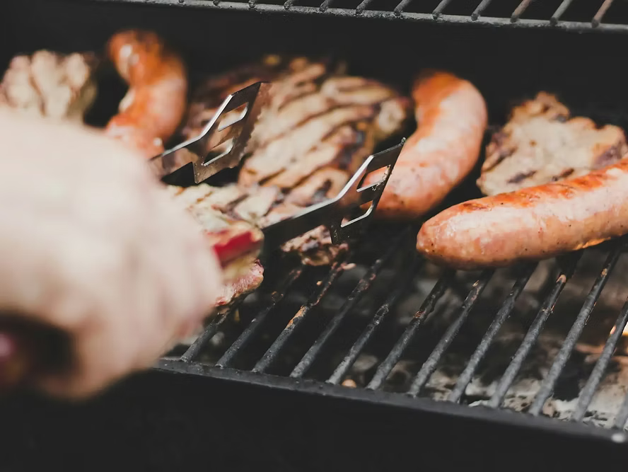 The-Ultimate-Guide-to-Choosing-the-Best-BBQ-Equipment-for-Your-Next-Cookout  Mathews BBQ Supply